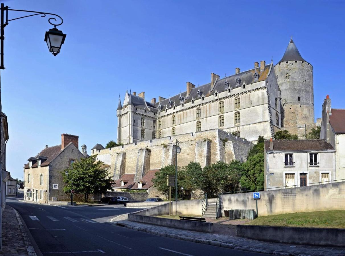 Maison Au Pied Du Chateau 沙托丹 外观 照片